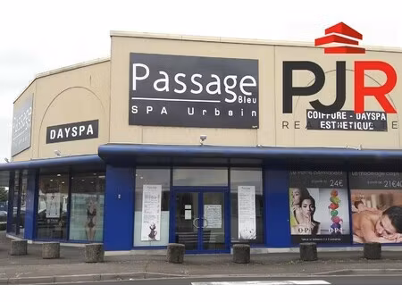 location local commercial