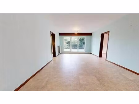 centre-lumineux appart. 1 ch + terr. + garage