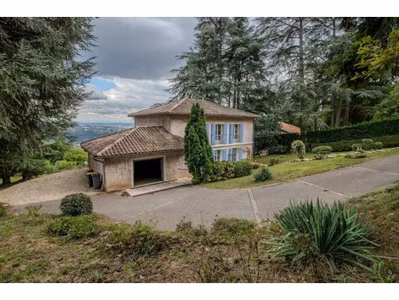 vente maison 6 pièces 231 m² à saint-cyr-au-mont-d'or (69450)  1 500 000 €