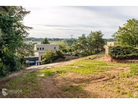 vente terrain 700 m² dardilly (69570)