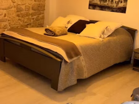 location meublée appartement 2 pièces 55 m² à eyragues (13630)  900 €