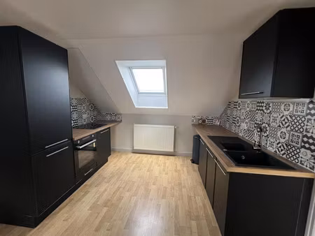 location appartement 4 pièces 68 m² à mailly-maillet (80560)  850 €