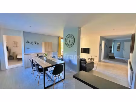 vente appartement 6 pièces 123 m² à la chambre (73130)  278 000 €