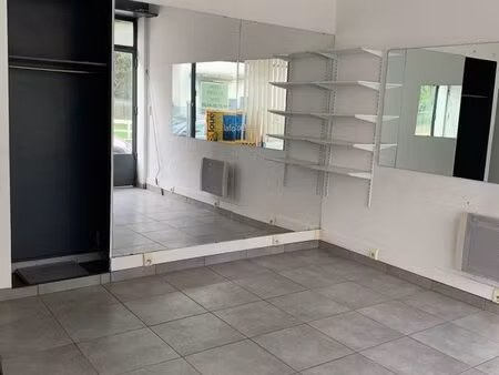 location local commercial