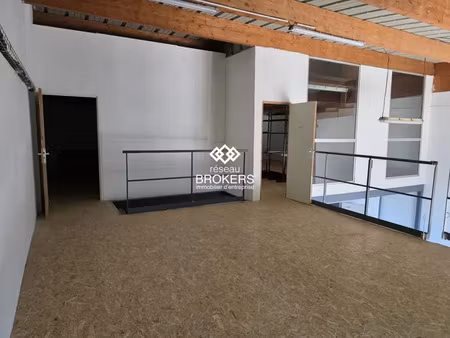local mixte entrepôt bureaux de 234 m² - a louer - balaruc