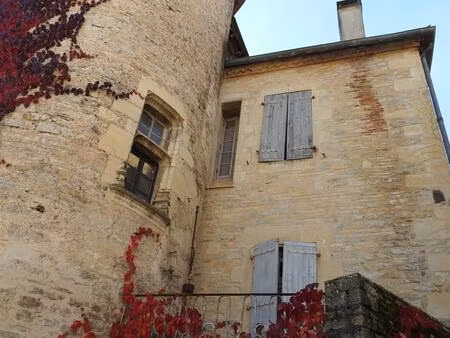propriété de charme dans un bourg tous commerces