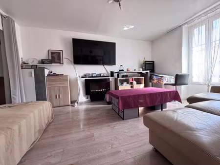 appartement t3 de 82 25 m2 a vendre sur peyrolles en provenc