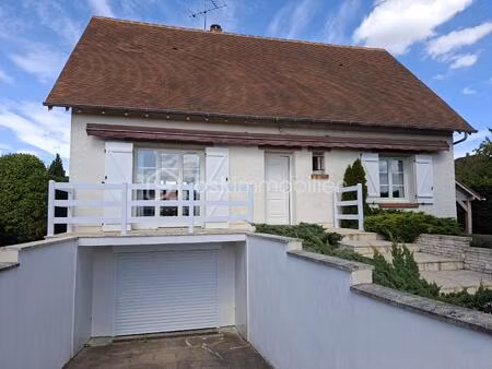 maison traditionnelle de 128 m² à checy