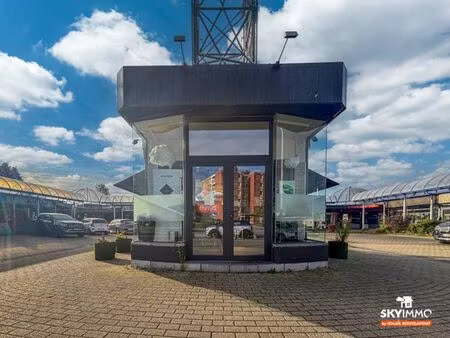 commerce - idéalement située - grande clientèle