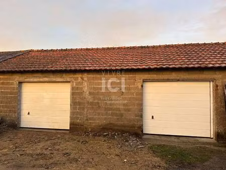 location garage box et parking à pont-saint-martin (44860) : à louer / 30m² pont-saint-mar