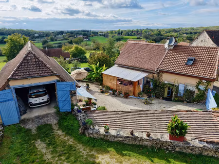 authentique quercynoise avec dépendances - puyjourdes