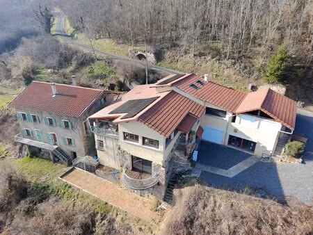 propriété de caractère 530 m² avec gîte  piscine intérieur