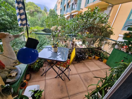 viagers occupe 1 tête / menton bas borrigo