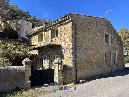 proche d'uzès - maison de village de 138 m2 avec jardin