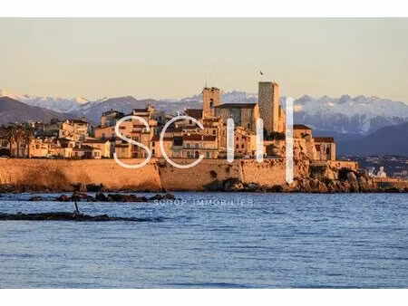 cave de charme au cœur du vieil antibes