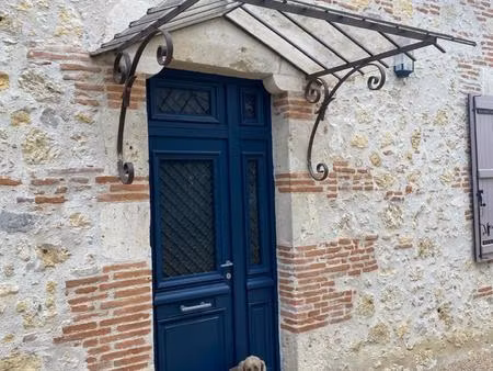 auvillar  charmante propriété de 17 hectares avec sa maison de maître. coup de coeur assur