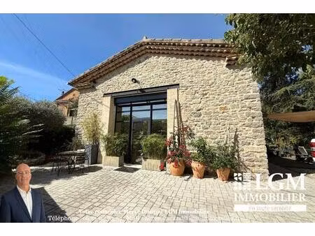 maison de caractère issue d'une ancienne cave à vins réhabilitée