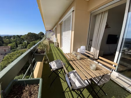 nîmes montaury / la fontaine - grand et beau p3 avec balcon