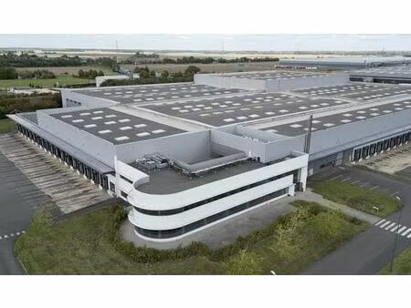 location entrepôt / local d'activités meung sur loire 30 139 m²