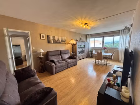 appartement t4 82m2 + loggia et balcon