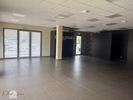 local commercial 154m² - saint-estève