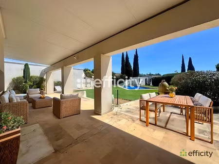 maison 9 pièces - 380 m²