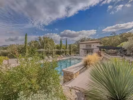 villa de 6 chambres de luxe en location le plan-de-la-tour  provence-alpes-côte d'azur