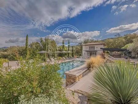 villa de luxe de 6 chambres en location le plan-de-la-tour  provence-alpes-côte d'azur