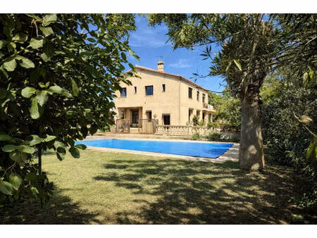 vente maison 11 pièces  250.30m²  sète