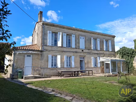 vente maison 7 pièces 150 m² pauillac (33250)
