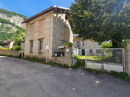 maison t7 - gros potentiel - 174 m² - champagneux