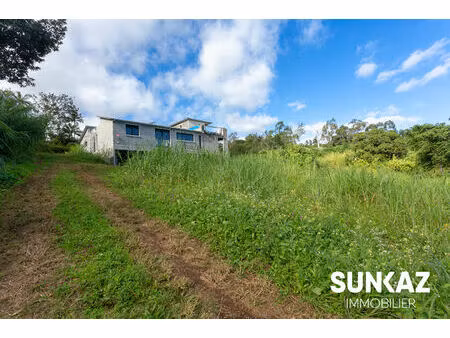 le tampon trois mares terrain de 843 m2