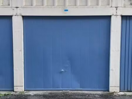 garage/stationnement à vendre