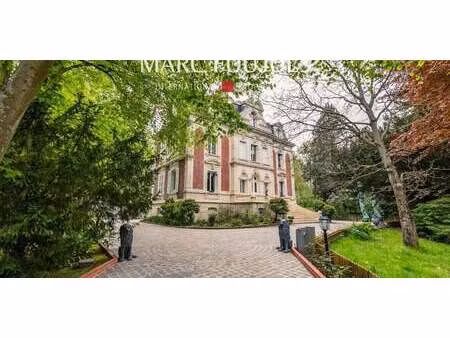 maison avec piscine et jardin bury (60)