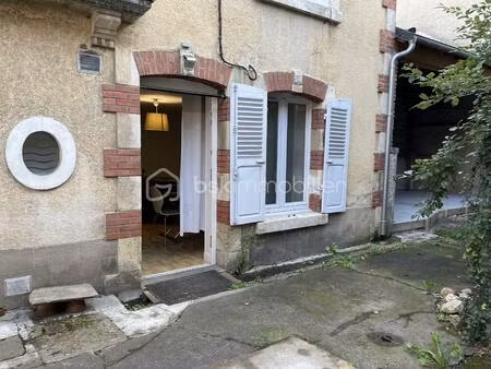 maison de ville de 65 m² à saint-satur