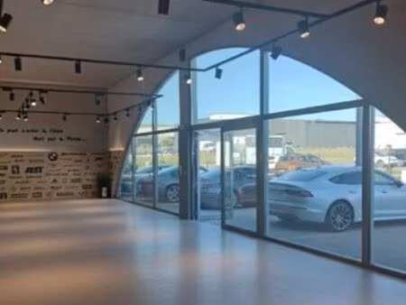 location local commercial 205m2 perpignan 66000 - 2900 € - surface privée