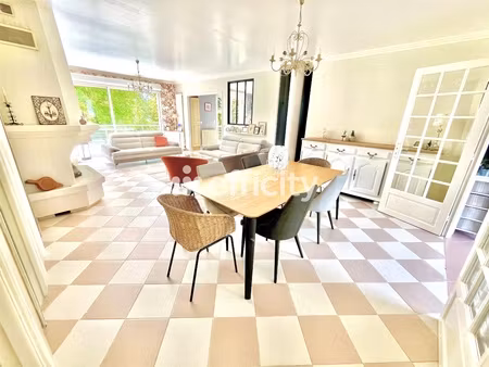 maison 7 pièces - 155 m²