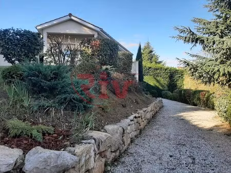 maison de 107 02 m² - garage /jardin - ampuis