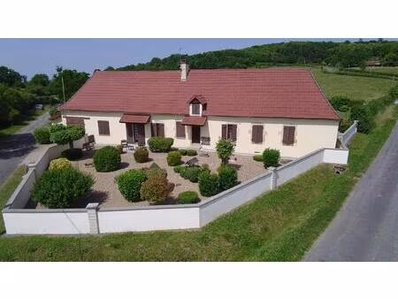 house-4c1b474c-9ccd-4a53-baed1ae