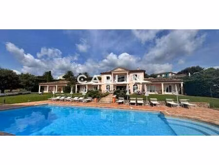 villa avec piscine et terrasse grimaud (83)