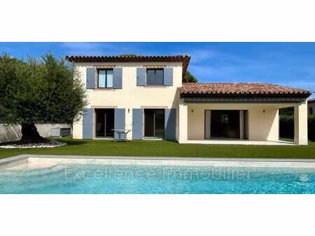 villa avec piscine et jardin plan-de-la-tour (83)