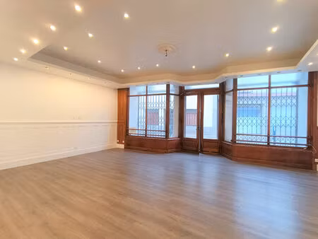 local commercial - loyer progressif - st genix les villages - centre