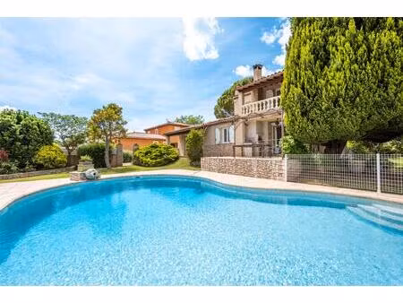maison/villa - 7 pièces - 182m² - provence