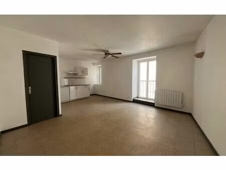 location appartement  m² t-2 à calvisson  610 €