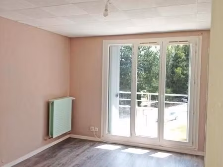 appartement 4 pièces 77 m²