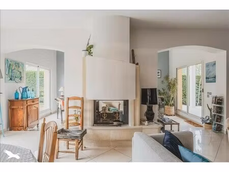 maison de luxe à vendre à saint-morillon