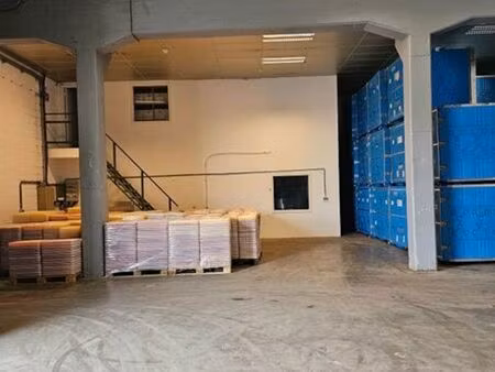 a louer : entrepôt de 500m² à grez-doiceau