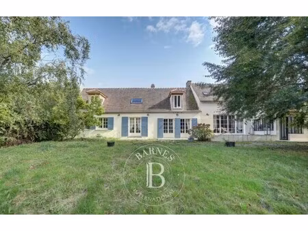 maison de luxe à vendre à bazoches-sur-guyonne