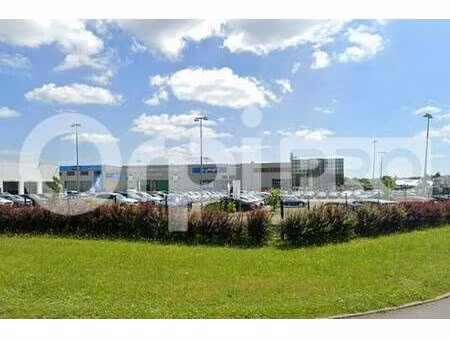 local d'activités à louer