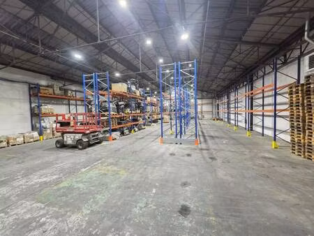 local d'activités à louer